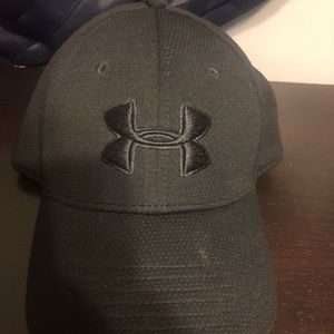 Black under armour hat